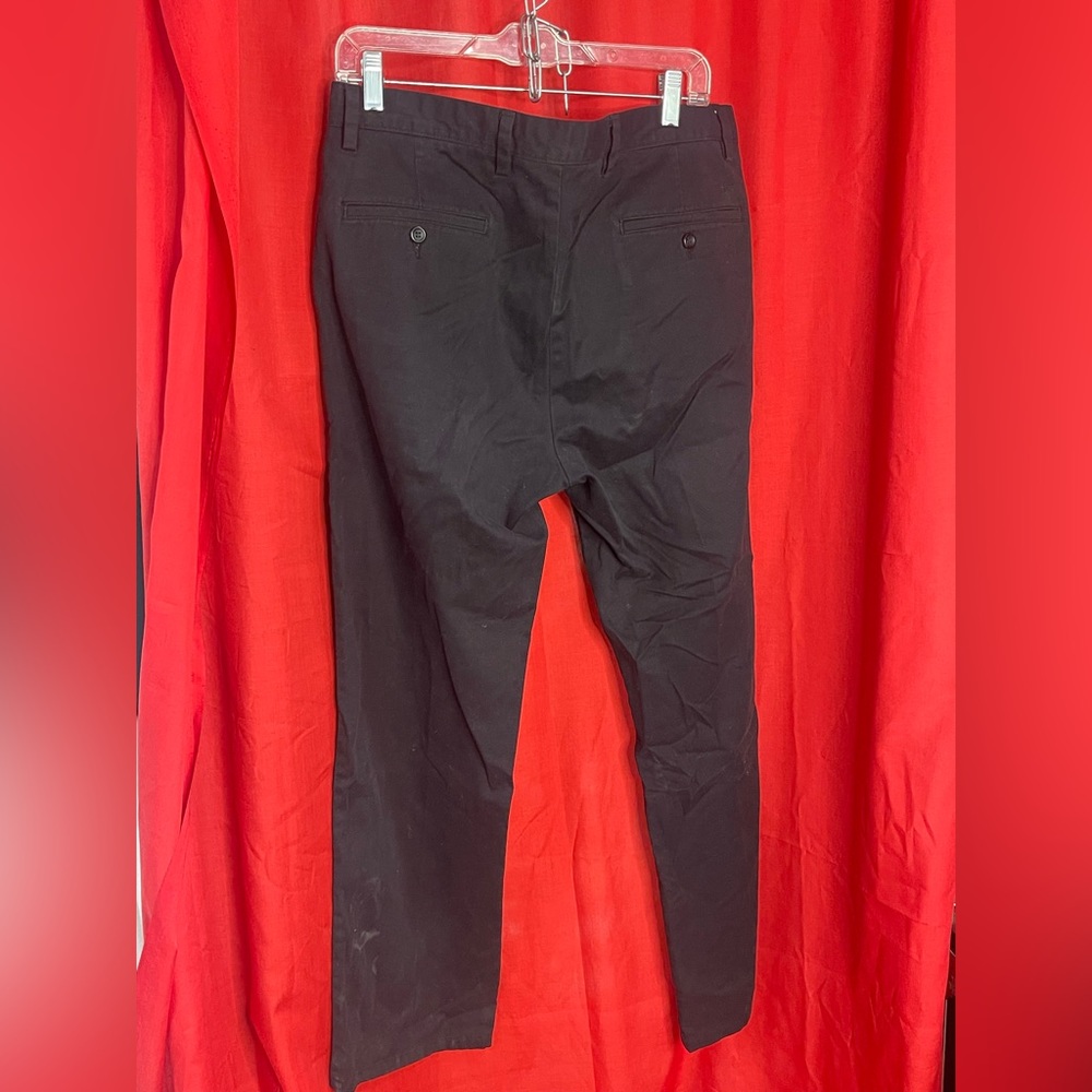 Black, Dockers D1 easy khaki.